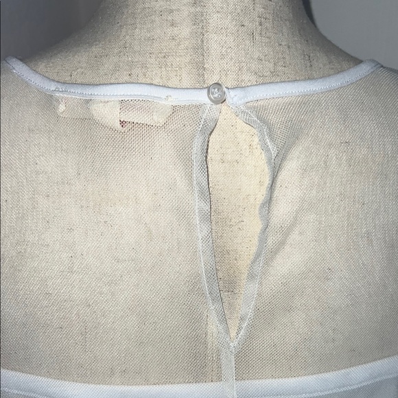 Grand & Greene White Sleeveless Embellished Blouse Size Large - Picture 4 of 8